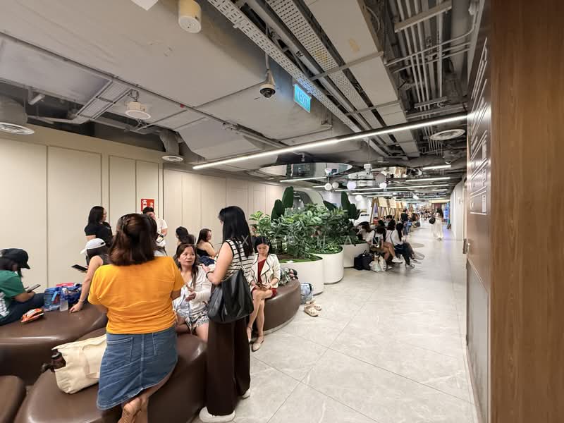 Cheap | Dhoby Ghaut Xchange | 3 MRT Access | High Traffic, Dhoby Ghaut MRT, 620 sqft, Mall Shop For Rent, by Alex Chan, 500173303 - Corridor - CommercialGuru.com.sg