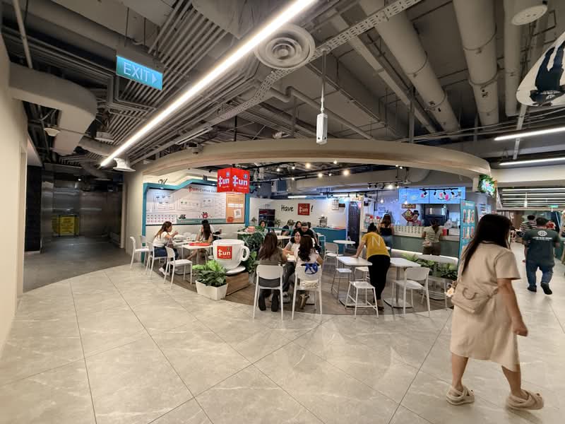 Cheap | Dhoby Ghaut Xchange | 3 MRT Access | High Traffic, Dhoby Ghaut MRT, 620 sqft, Mall Shop For Rent, by Alex Chan, 500173303 - Interior - CommercialGuru.com.sg