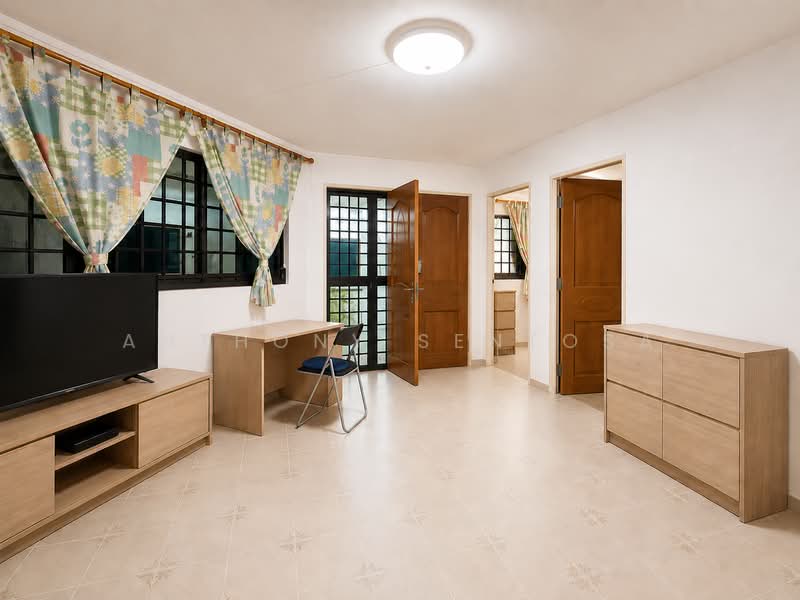 235 Bukit Batok East Avenue 5, 235 Bukit Batok East Avenue 5, 2 Bedrooms, 743 sqft, HDB Flat For Sale, by Anthony Sentosa, 500173304 - Living Room - PropertyGuru.com.sg
