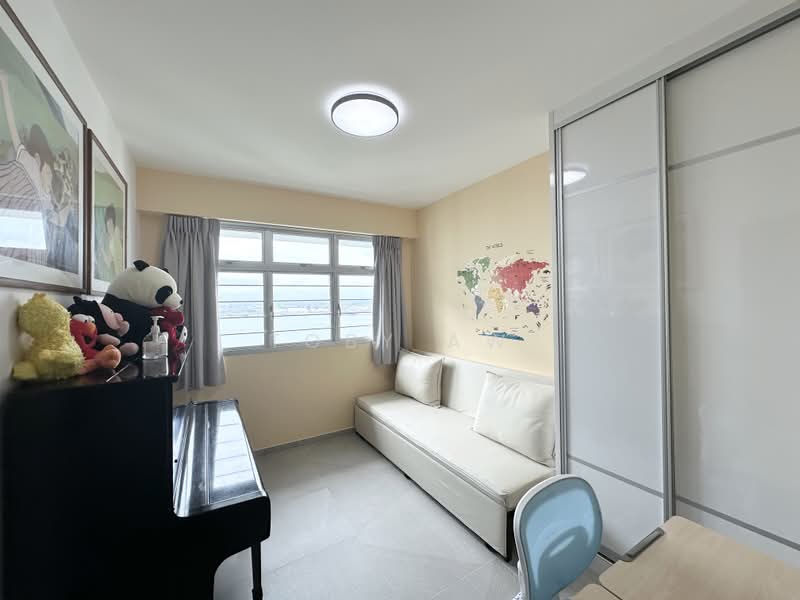 421B Northshore Drive, 421B Northshore Drive, 3 Bedrooms, 1,033 sqft, HDB Flat For Sale, by Toby Aw, 500173309 - Bedroom - PropertyGuru.com.sg