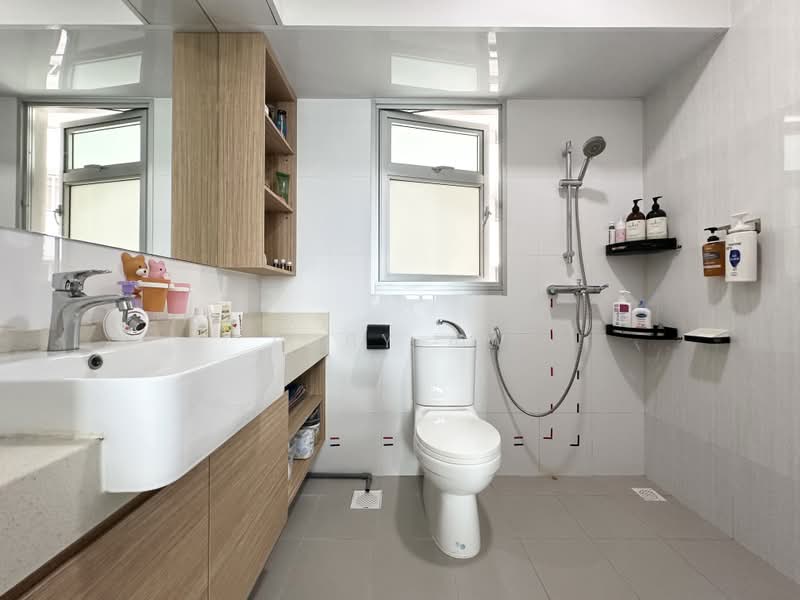 421B Northshore Drive, 421B Northshore Drive, 3 Bedrooms, 1,033 sqft, HDB Flat For Sale, by Toby Aw, 500173309 - Bathroom - PropertyGuru.com.sg