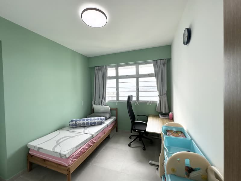 421B Northshore Drive, 421B Northshore Drive, 3 Bedrooms, 1,033 sqft, HDB Flat For Sale, by Toby Aw, 500173309 - Bedroom - PropertyGuru.com.sg