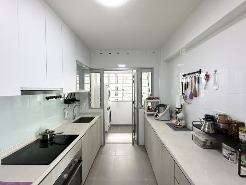 421B Northshore Drive, 421B Northshore Drive, 3 Bedrooms, 1,033 sqft, HDB Flat For Sale, by Toby Aw, 500173309 - Kitchen - PropertyGuru.com.sg