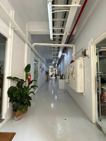 Pearl's Hill Terrace, 18 Pearl's Hill Terrace, 300 sqft, Shop / Shophouse For Rent, by Jac Teo, 500173314 - Corridor - CommercialGuru.com.sg