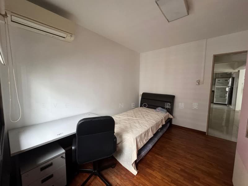 63 Teban Gardens Road, 63 Teban Gardens Road, 3 Bedrooms, 1,238 sqft, HDB Flat For Rent, by Evelyn Neo 梁慧雯, 500173323 - Bedroom - PropertyGuru.com.sg