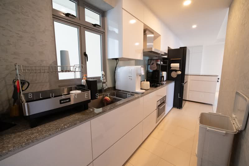 272D Punggol Walk, 272D Punggol Walk, 3 Bedrooms, 1,001 sqft, HDB Flat For Sale, by CLARENCE LIANG, 500173325 - Kitchen - PropertyGuru.com.sg