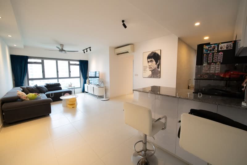 272D Punggol Walk, 272D Punggol Walk, 3 Bedrooms, 1,001 sqft, HDB Flat For Sale, by CLARENCE LIANG, 500173325 - Living Room - PropertyGuru.com.sg