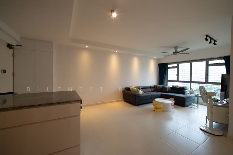272D Punggol Walk, 272D Punggol Walk, 3 Bedrooms, 1,001 sqft, HDB Flat For Sale, by CLARENCE LIANG, 500173325 - Living Room - PropertyGuru.com.sg