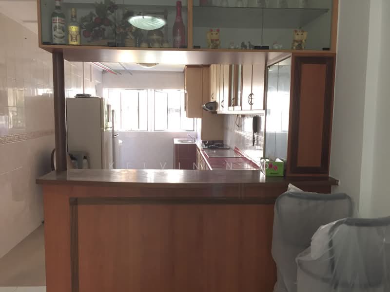 332 Ang Mo Kio Avenue 1, 332 Ang Mo Kio Avenue 1, 2 Bedrooms, 882 sqft, HDB Flat For Rent, by Kelvin Neo, 500173341 - Kitchen - PropertyGuru.com.sg