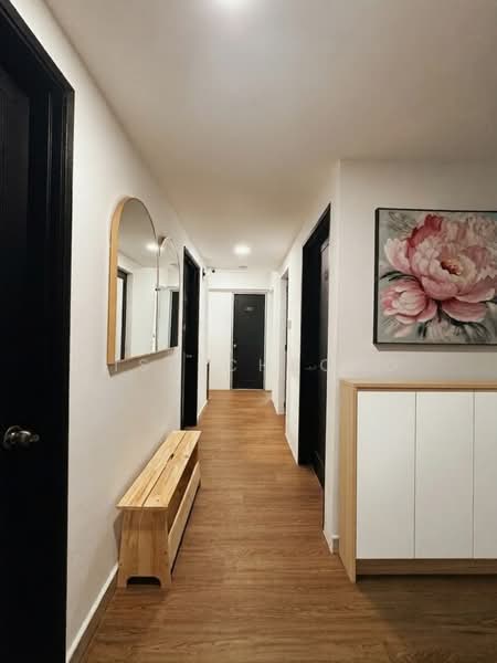 Simei Green Condominium, 1 Simei Street 4, Room Rental, 110 sqft, Condominium For Rent, by Lisa Cheong, 500173343 - Corridor - PropertyGuru.com.sg