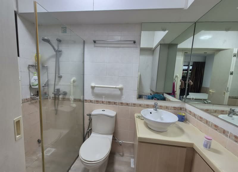 112B Depot Road, 112B Depot Road, 4 Bedrooms, 1,237 sqft, HDB Flat For Rent, by KENNETH CHUA, 500173350 - Bathroom - PropertyGuru.com.sg