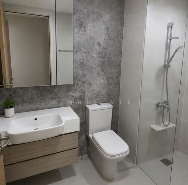 The Lakefront Residences, 48 Lakeside Drive, 1 Bedroom, 495 sqft, Condominium For Rent, by Dennis Wee, 500173355 - Bathroom - PropertyGuru.com.sg