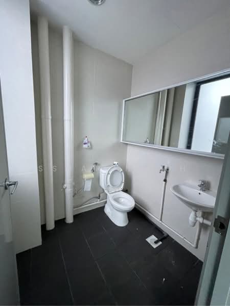 Vertex, 33 Ubi Avenue 3, 1,464 sqft, Light Industrial (B1) For Rent, by Ssharon Loh, 500173362 - CommercialGuru.com.sg