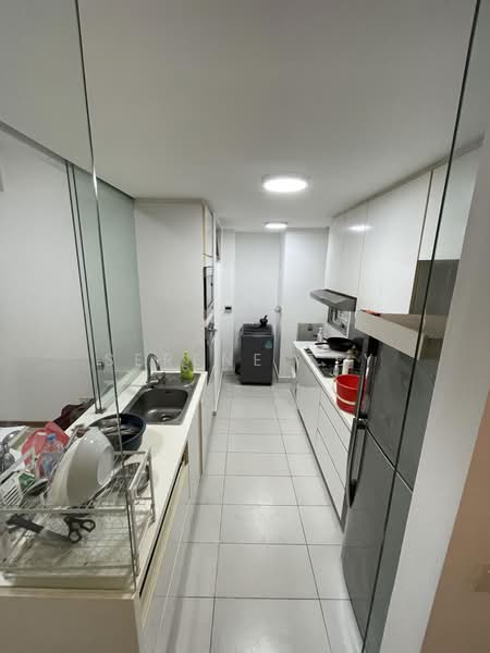ClementiWoods Condominium, 78 West Coast Road, 4 Bedrooms, 1,184 sqft, Condominium For Rent, by Serene Tey, 500173367 - Kitchen - PropertyGuru.com.sg