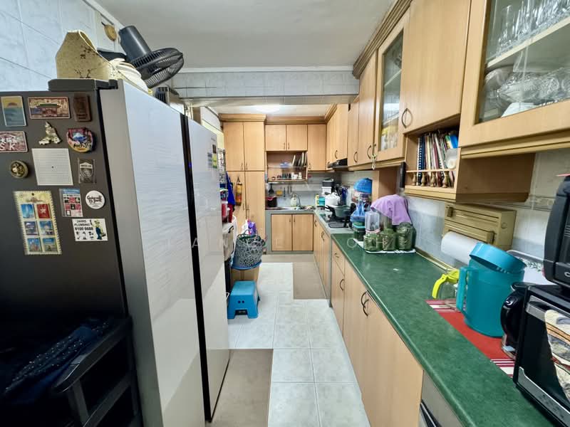 20 Bedok South Road, 20 Bedok South Road, 3 Bedrooms, 1,259 sqft, HDB Flat For Sale, by Lance Poh, 500173396 - Kitchen - PropertyGuru.com.sg