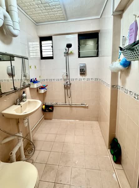 20 Bedok South Road, 20 Bedok South Road, 3 Bedrooms, 1,259 sqft, HDB Flat For Sale, by Lance Poh, 500173396 - Bathroom - PropertyGuru.com.sg