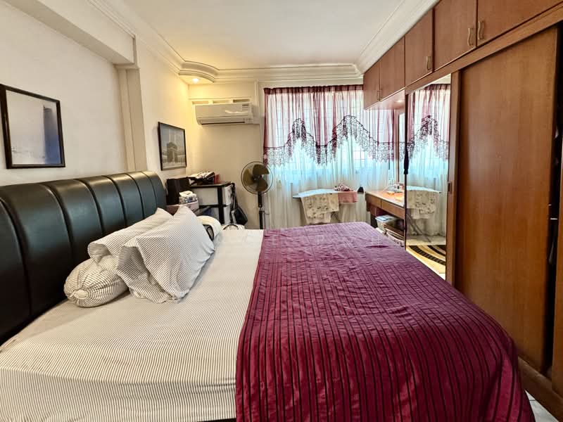 20 Bedok South Road, 20 Bedok South Road, 3 Bedrooms, 1,259 sqft, HDB Flat For Sale, by Lance Poh, 500173396 - Bedroom - PropertyGuru.com.sg