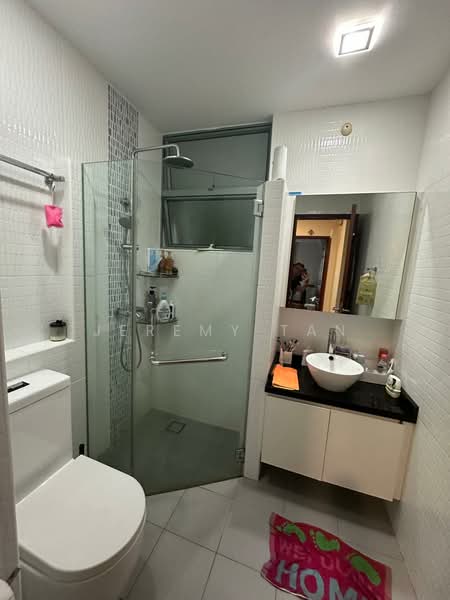 1 King Albert Park, 1 King Albert Park, 3 Bedrooms, 1,421 sqft, Condominium For Rent, by Jeremy Tan, 500173413 - Bathroom - PropertyGuru.com.sg