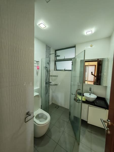 1 King Albert Park, 1 King Albert Park, 3 Bedrooms, 1,421 sqft, Condominium For Rent, by Jeremy Tan, 500173413 - Bathroom - PropertyGuru.com.sg
