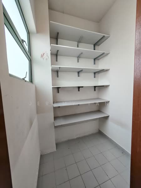 1 King Albert Park, 1 King Albert Park, 3 Bedrooms, 1,421 sqft, Condominium For Rent, by Jeremy Tan, 500173413 - Maid / Store Room - PropertyGuru.com.sg