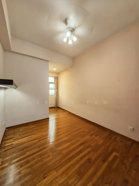 1 King Albert Park, 1 King Albert Park, 3 Bedrooms, 1,421 sqft, Condominium For Rent, by Jeremy Tan, 500173413 - Bedroom 3 - PropertyGuru.com.sg