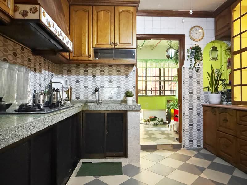 842H Tampines Street 82, 842H Tampines Street 82, 3 Bedrooms, 1,377 sqft, HDB Flat For Sale, by Rizal Rosley, 500173414 - Kitchen - PropertyGuru.com.sg