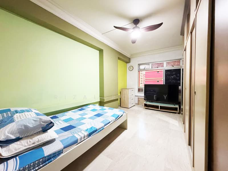 842H Tampines Street 82, 842H Tampines Street 82, 3 Bedrooms, 1,377 sqft, HDB Flat For Sale, by Rizal Rosley, 500173414 - Bedroom - PropertyGuru.com.sg