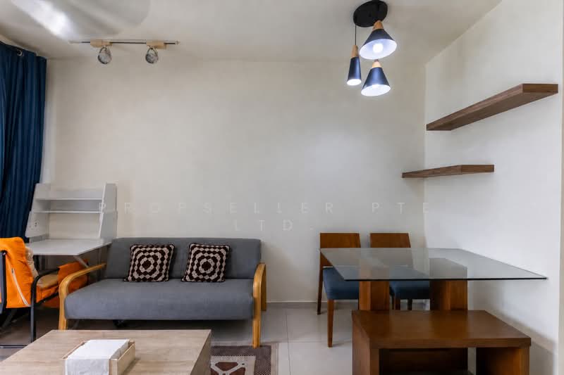 138A Yuan Ching Road, 138A Yuan Ching Road, 2 Bedrooms, 721 sqft, HDB Flat For Sale, by KOH YONG JIAN, 500173418 - Living Room - PropertyGuru.com.sg