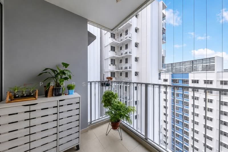 138A Yuan Ching Road, 138A Yuan Ching Road, 2 Bedrooms, 721 sqft, HDB Flat For Sale, by KOH YONG JIAN, 500173418 - Balcony - PropertyGuru.com.sg