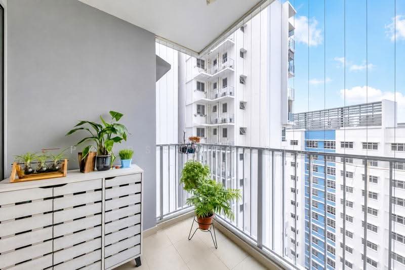 138A Yuan Ching Road, 138A Yuan Ching Road, Boon Lay / Jurong / Tuas, 2 Bedrooms, 721 sqft, HDB Flat For Sale, by KOH YONG JIAN, 500173418 - Balcony - PropertyGuru.com.sg