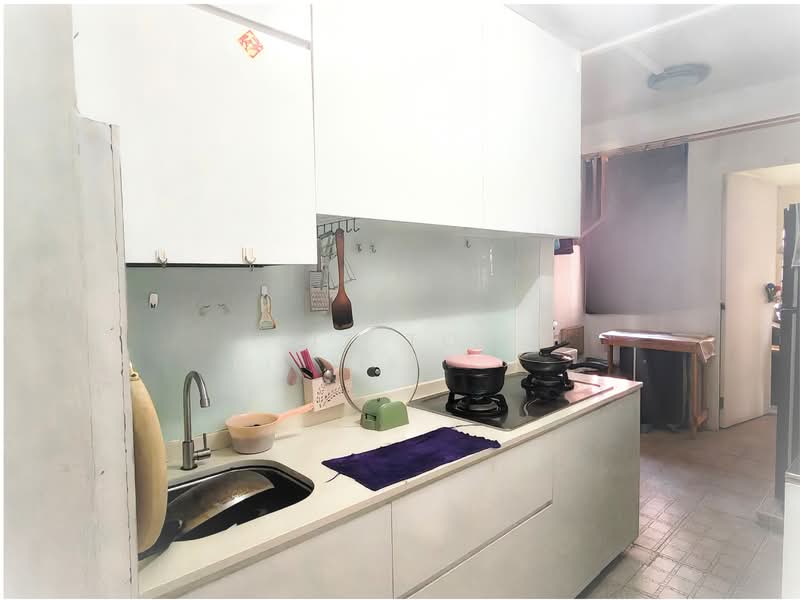 112 Commonwealth Crescent, 112 Commonwealth Crescent, 2 Bedrooms, 646 sqft, HDB Flat For Sale, by Liz Toh, 500173419 - Kitchen - PropertyGuru.com.sg
