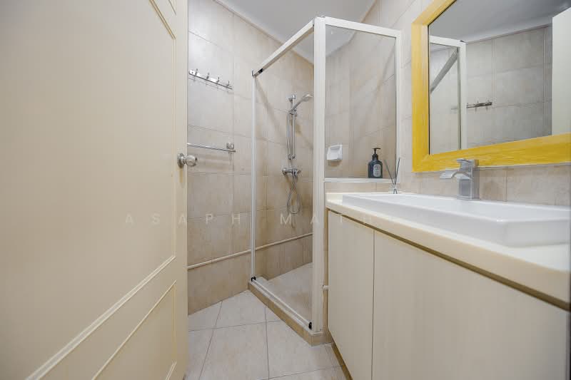 Heritage View, 10 Dover Rise, 3 Bedrooms, 1,163 sqft, Condominium For Rent, by Asaph Mathew, 500173435 - Bathroom - PropertyGuru.com.sg