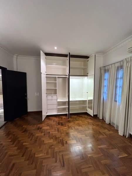 Bukit Timah/ Wilby road / Brizay Park GCB, , 5 Bedrooms, 8,000 sqft, Good Class Bungalow For Rent, by Mel Peck 白春娇, 500173440 - Bedroom - PropertyGuru.com.sg
