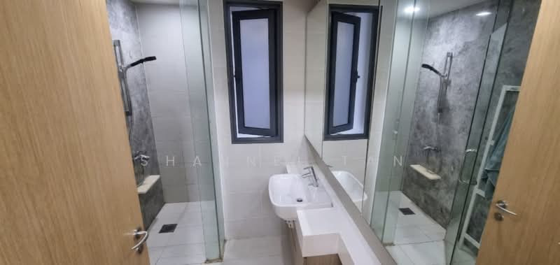 The Lakefront Residences, 42 Lakeside Drive, 3 Bedrooms, 1,636 sqft, Condominium For Rent, by Shannel Tan, 500173442 - Bathroom - PropertyGuru.com.sg