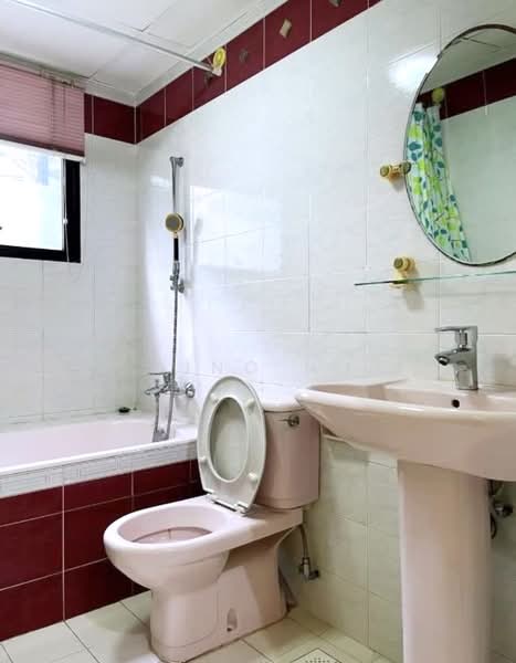 Central Green, 1 Jalan Membina, Room Rental, 13 sqft, Condominium For Rent, by Dino Ng, 500173454 - Bathroom - PropertyGuru.com.sg
