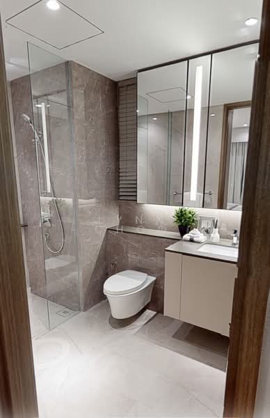 Grand Dunman, 6 Dunman Road, 3 Bedrooms, 958 sqft, Condominium For Sale, by Lynn Choo, 500173456 - Bathroom - PropertyGuru.com.sg