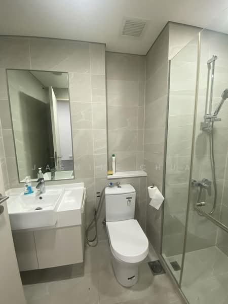 Centrium Square (Office), 320 Serangoon Rd, 614 sqft, Office For Rent, by Jasmine Chua, 500173502 - Bathroom - CommercialGuru.com.sg