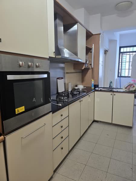 Fernwood Towers, 26 Fernwood Terrace, Room Rental, 150 sqft, Condominium For Rent, by Alvin Tan, 500173507 - Kitchen - PropertyGuru.com.sg