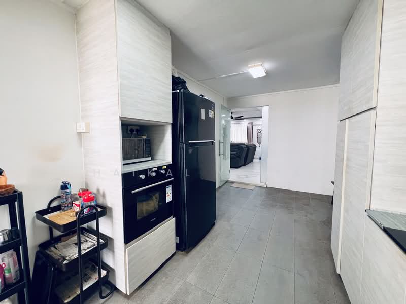 412 Commonwealth Avenue West, 412 Commonwealth Avenue West, 3 Bedrooms, 1,044 sqft, HDB Flat For Rent, by Haikal Yahya, 500173511 - Kitchen - PropertyGuru.com.sg