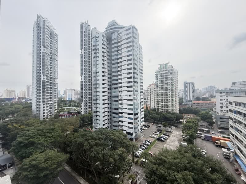 Super Cheap FH 1 Bedder Condo, , 1 Bedroom, 441 sqft, Condominium For Sale, by Christine Chin, 500173512 - Exterior - PropertyGuru.com.sg
