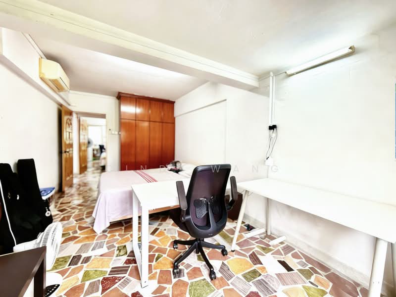 320 Ang Mo Kio Avenue 1, 320 Ang Mo Kio Avenue 1, 2 Bedrooms, 947 sqft, HDB Flat For Sale, by Cindy Wang, 500173514 - Bedroom - PropertyGuru.com.sg