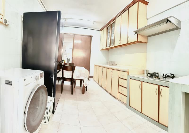 320 Ang Mo Kio Avenue 1, 320 Ang Mo Kio Avenue 1, 2 Bedrooms, 947 sqft, HDB Flat For Sale, by Cindy Wang, 500173514 - Kitchen - PropertyGuru.com.sg