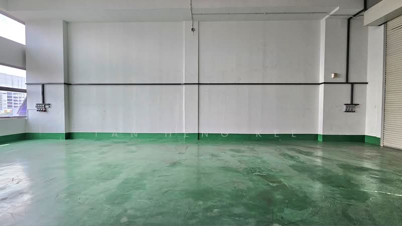 West Connect Building, 10 Buroh Street, 1,733 sqft, Factory / Workshop (B2) For Sale, by Tan Heng Kee, 500173517 - Interior - CommercialGuru.com.sg
