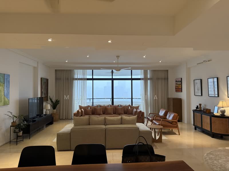 Regency Park, 11 Nathan Road, 3 Bedrooms, 3,175 sqft, Condominium For Rent, by Milly Chia, 500173520 - Living Room - PropertyGuru.com.sg