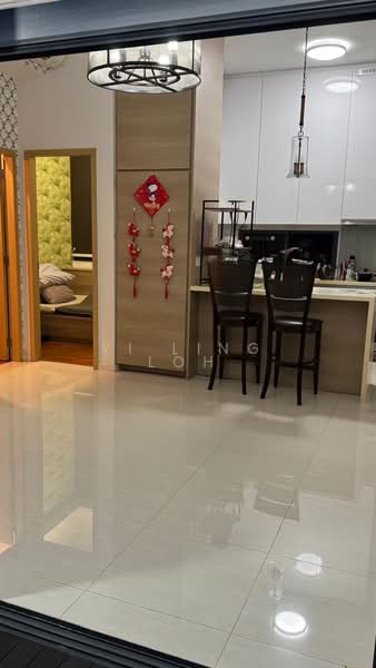 Boathouse Residences, 33 Upper Serangoon View, 3 Bedrooms, 915 sqft, Condominium For Rent, by Yi Ling Loh, 500173521 - Kitchen - PropertyGuru.com.sg