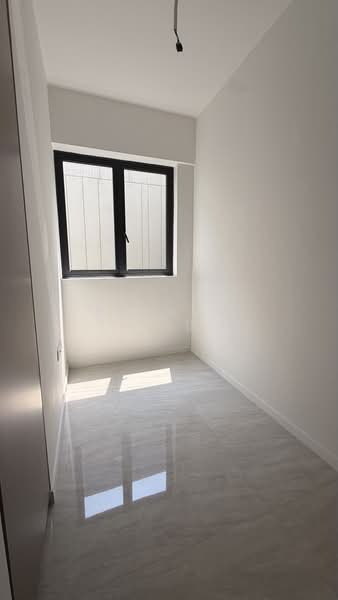 Ardor Residence, 181 Haig Road, 5 Bedrooms, 1,776 sqft, Apartment For Sale, by Brenda Yip 银子, 500173523 - Study room with window - PropertyGuru.com.sg