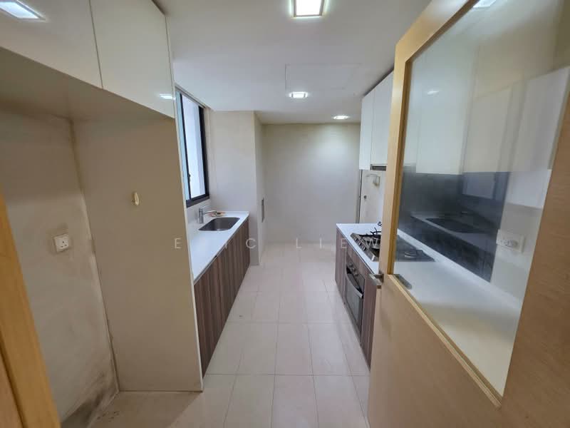 The Luxurie, 19 Compassvale Road, 3 Bedrooms, 1,055 sqft, Condominium For Sale, by Eric Liew, 500173525 - Kitchen - PropertyGuru.com.sg