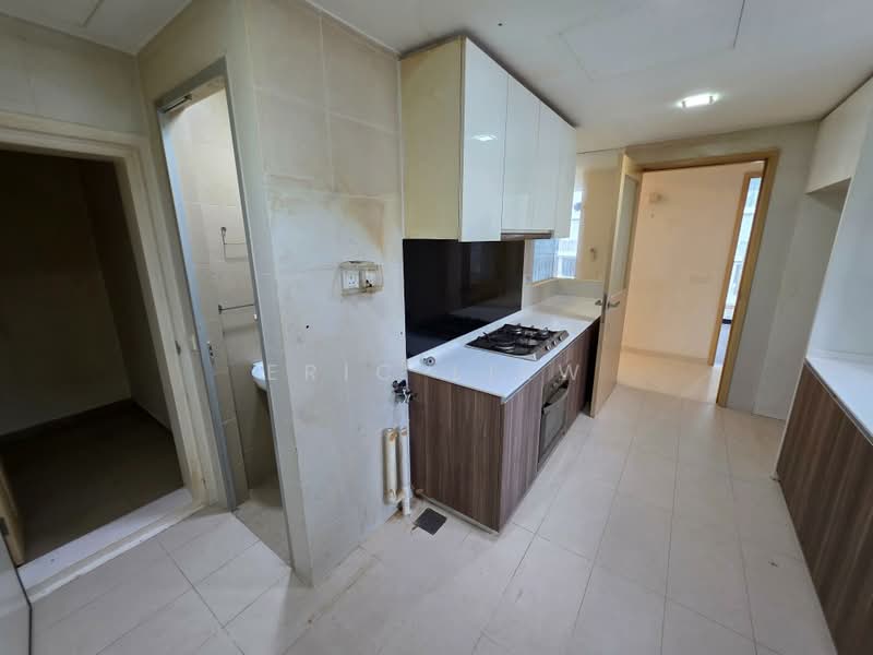The Luxurie, 19 Compassvale Road, 3 Bedrooms, 1,055 sqft, Condominium For Sale, by Eric Liew, 500173525 - Kitchen - PropertyGuru.com.sg