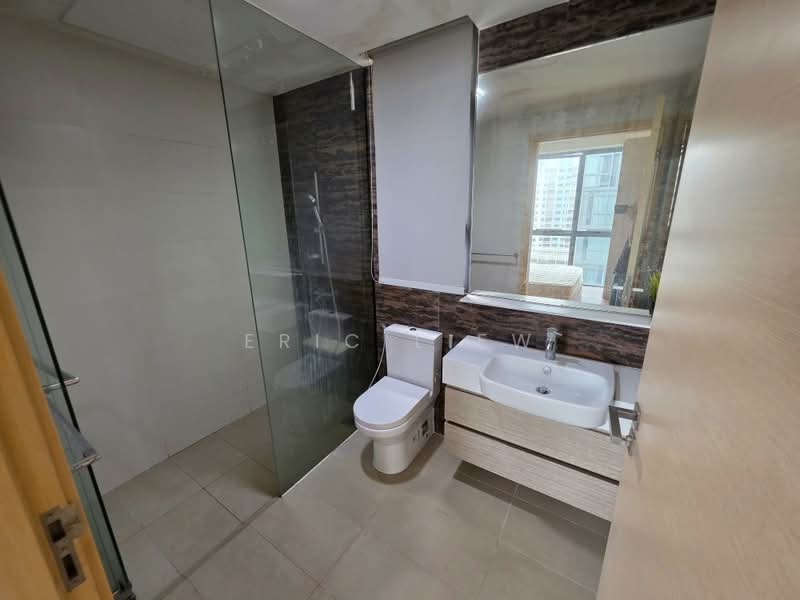 The Luxurie, 19 Compassvale Road, 3 Bedrooms, 1,055 sqft, Condominium For Sale, by Eric Liew, 500173525 - Bathroom - PropertyGuru.com.sg