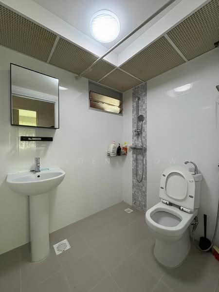365C Sembawang Crescent, 365C Sembawang Crescent, Room Rental, 150 sqft, HDB Flat For Rent, by Kayden Siow, 500173539 - Bathroom - PropertyGuru.com.sg